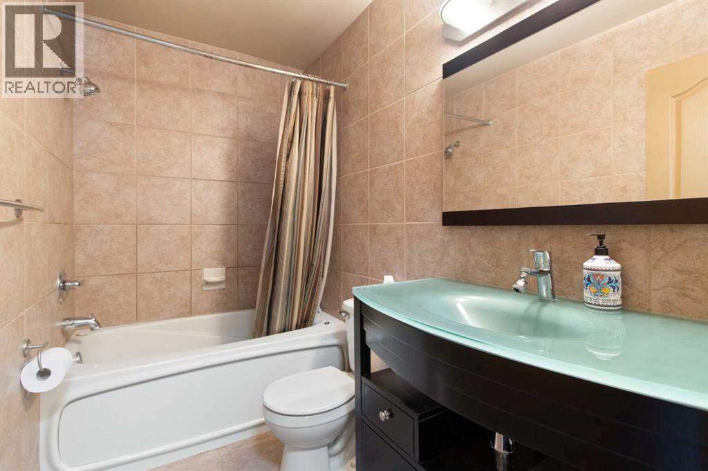 1108 Marcombe Crescent NE, Calgary, Alberta  T2A 4H7 - Photo 5 - A2303472