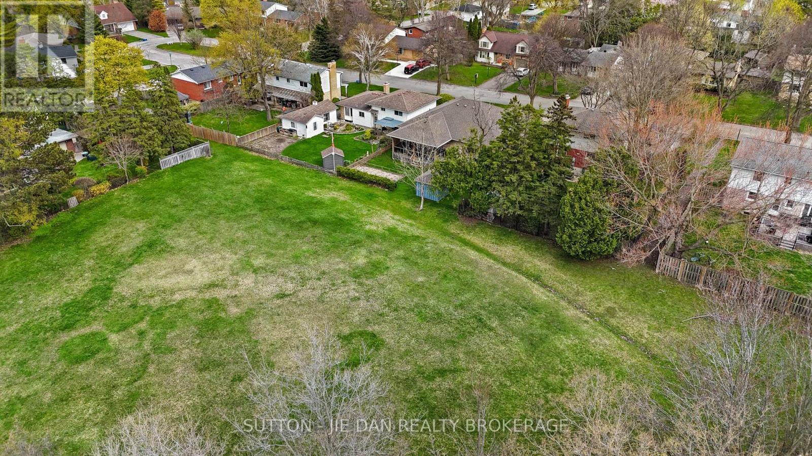 637 Jason Crescent, London South, Ontario  N6J 3E5 - Photo 22 - X13044776