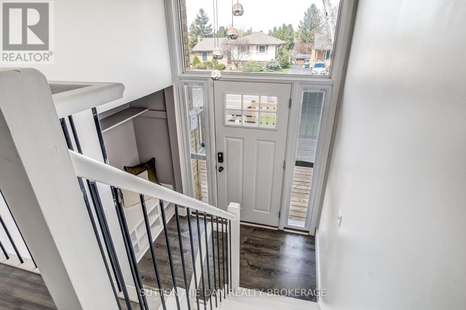 637 Jason Crescent, London South, Ontario  N6J 3E5 - Photo 5 - X13044776