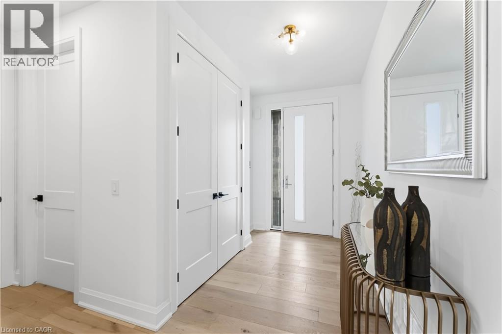 119 Welland Vale Road, St. Catharines, Ontario  L2S 3Y2 - Photo 2 - 40824023