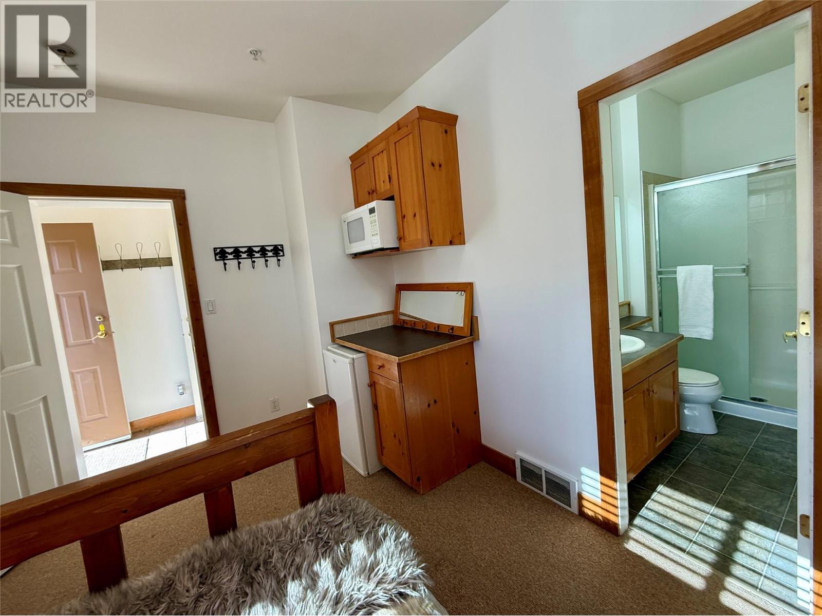 300 Stemwinder Drive Unit# 210, Kimberley, British Columbia  V1A 2Y5 - Photo 6 - 10370356