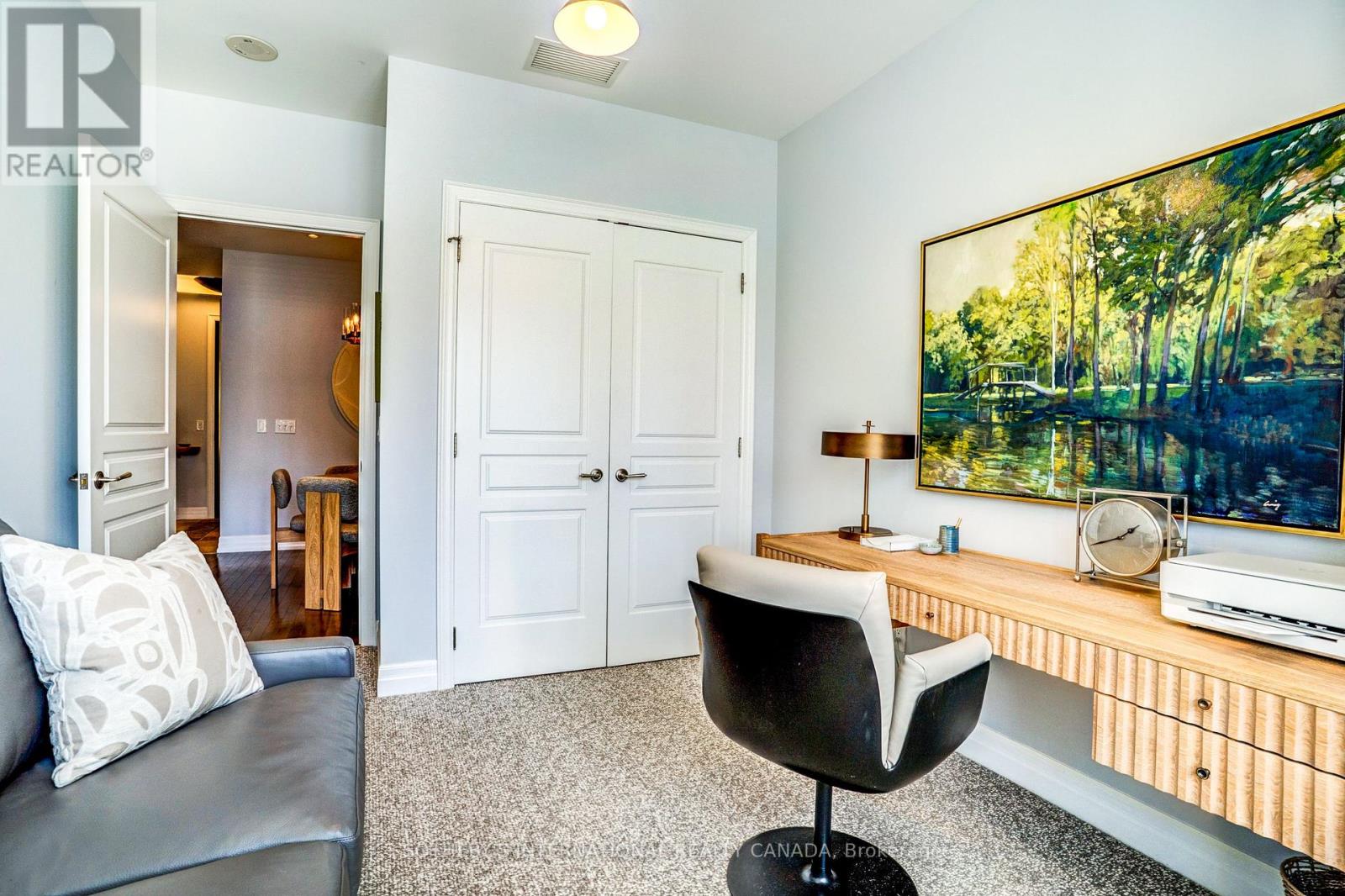 225 - 21 Burkebrook Place, Toronto, Ontario  M4G 0A2 - Photo 15 - C12886952