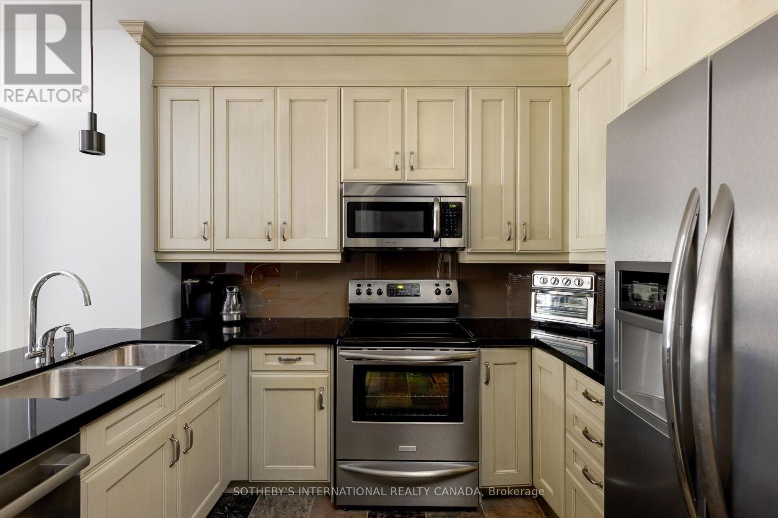 225 - 21 Burkebrook Place, Toronto, Ontario  M4G 0A2 - Photo 11 - C12886952