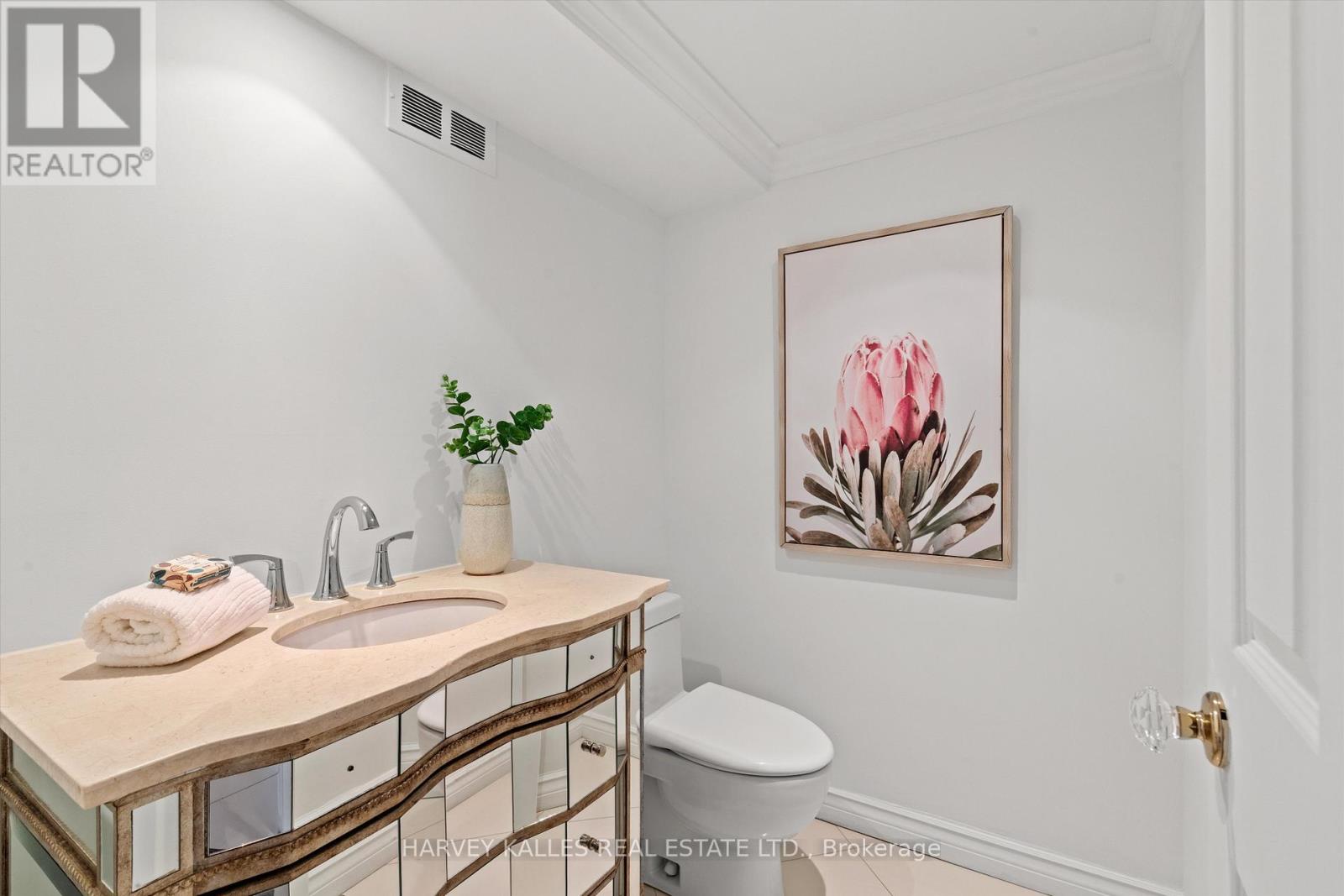 201 - 3900 Yonge Street, Toronto, Ontario  M4N 3N6 - Photo 16 - C13042934