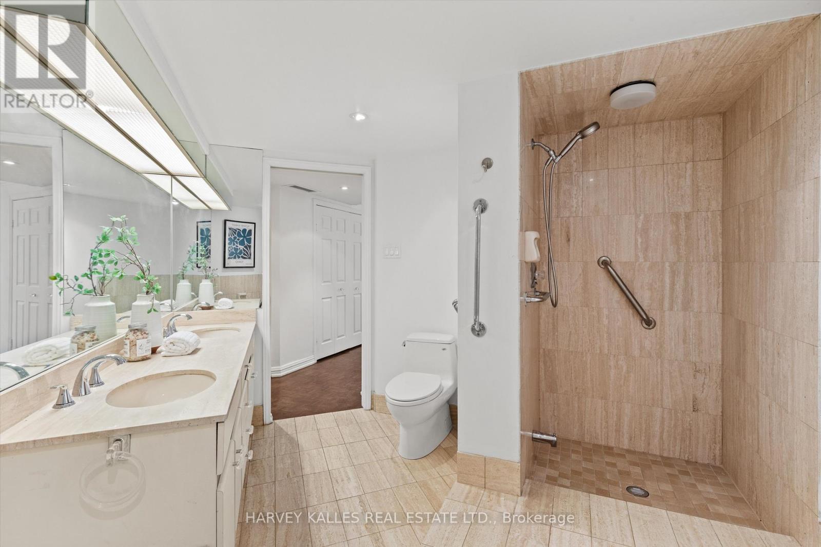 201 - 3900 Yonge Street, Toronto, Ontario  M4N 3N6 - Photo 21 - C13042934