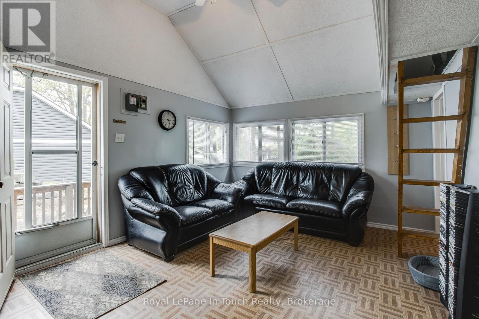 35 Tiny Beaches Road S, Tiny, Ontario  L0L 2J0 - Photo 27 - S13044744