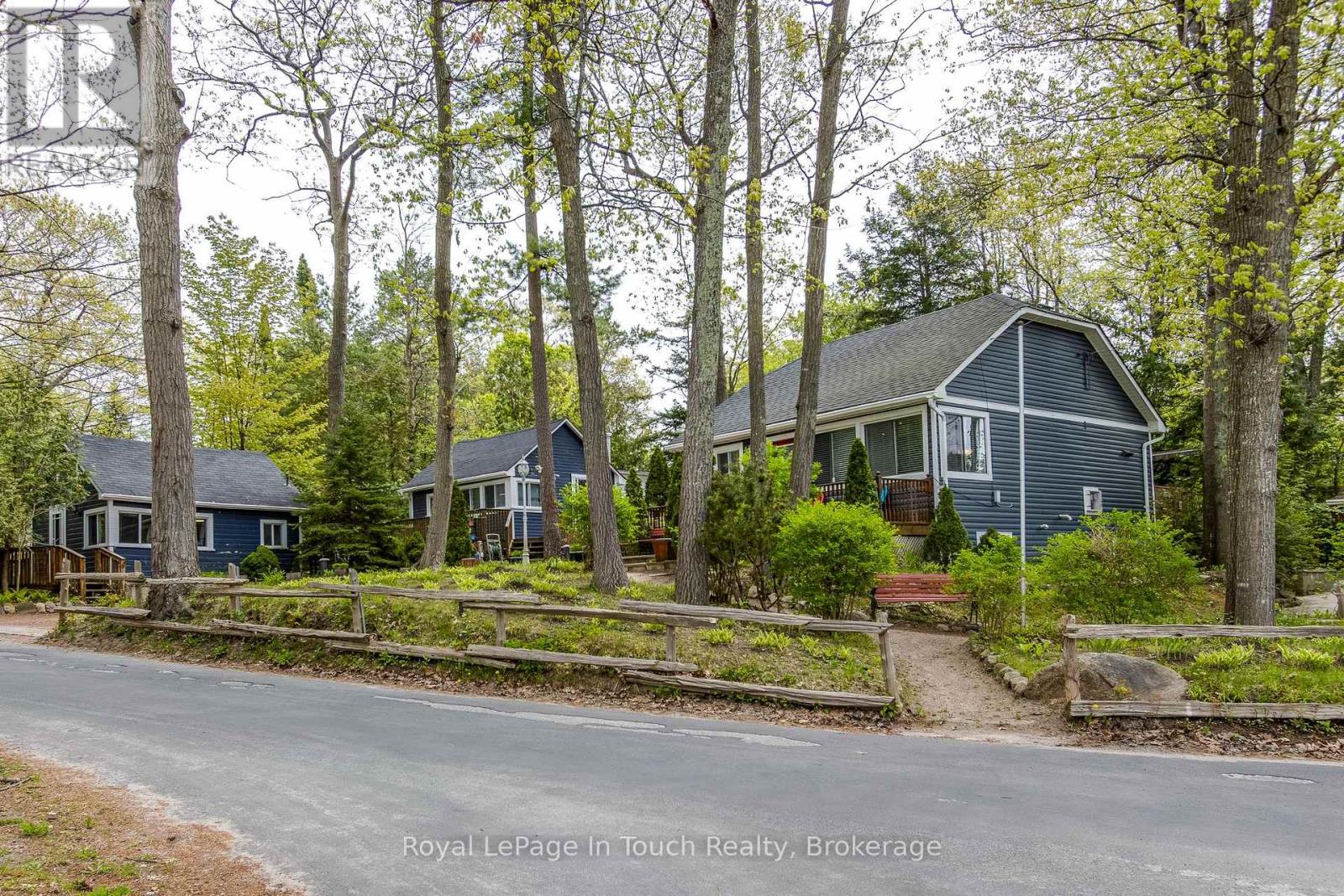 35 Tiny Beaches Road S, Tiny, Ontario  L0L 2J0 - Photo 44 - S13044744