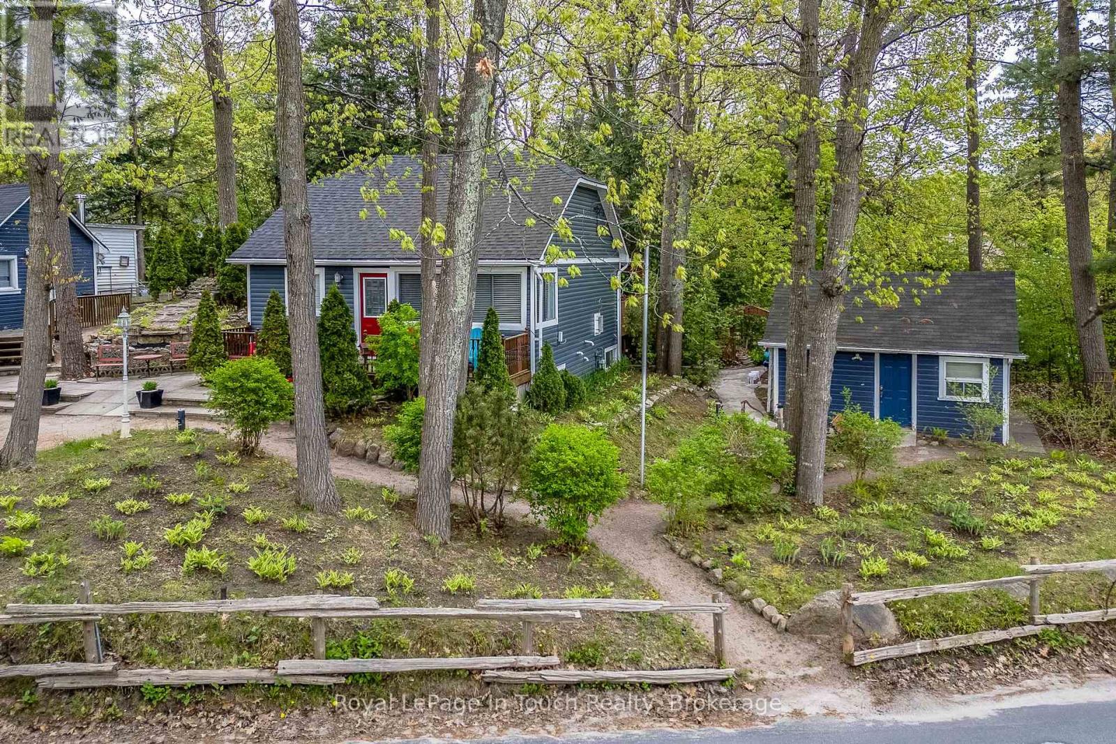 35 Tiny Beaches Road S, Tiny, Ontario  L0L 2J0 - Photo 7 - S13044744