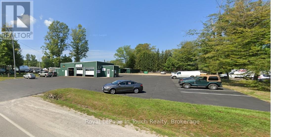 750 Balm Beach Road E, Midland, Ontario  L4R 4K4 - Photo 2 - S13044768