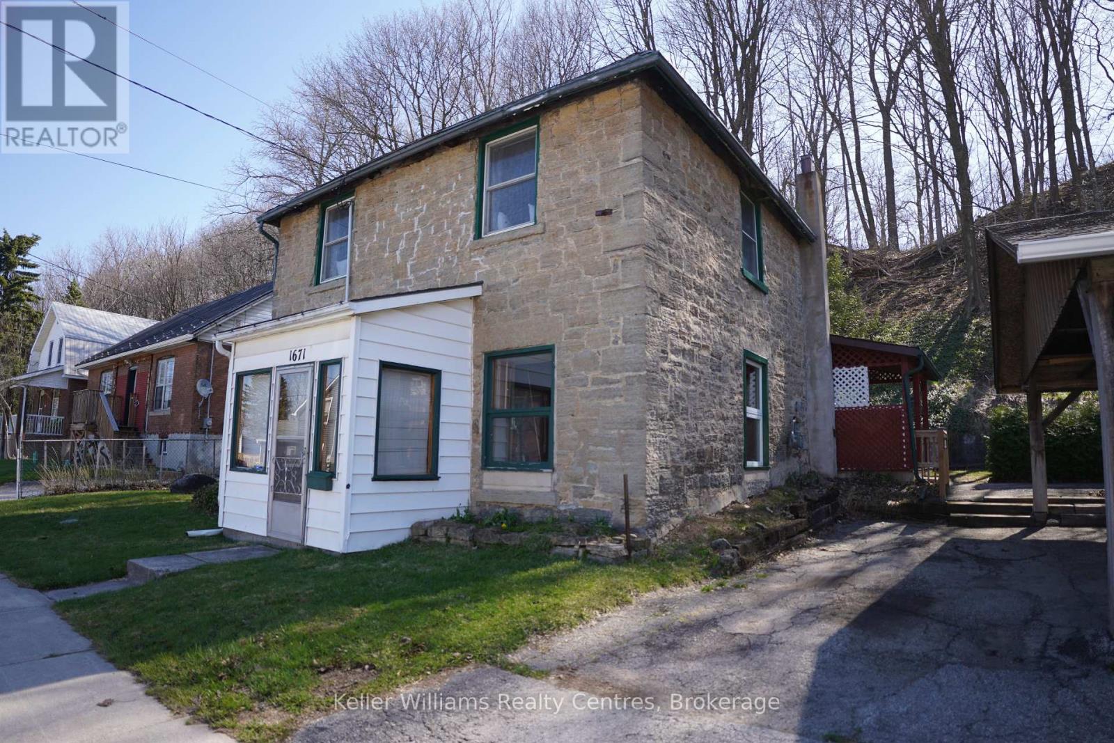 1671 4TH AVENUE E, Owen Sound, Ontario