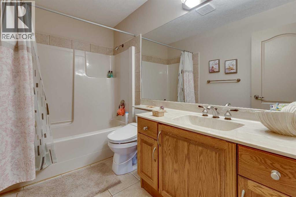 384 Marina Bay Place, Sylvan Lake, Alberta  T4S 1E9 - Photo 27 - A2287063