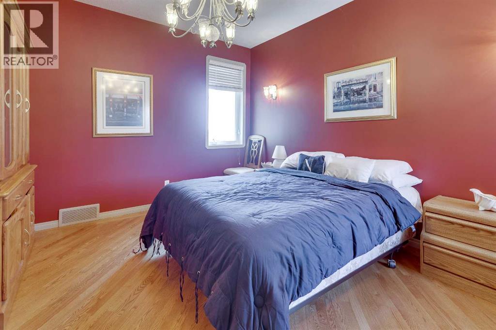 384 Marina Bay Place, Sylvan Lake, Alberta  T4S 1E9 - Photo 6 - A2287063