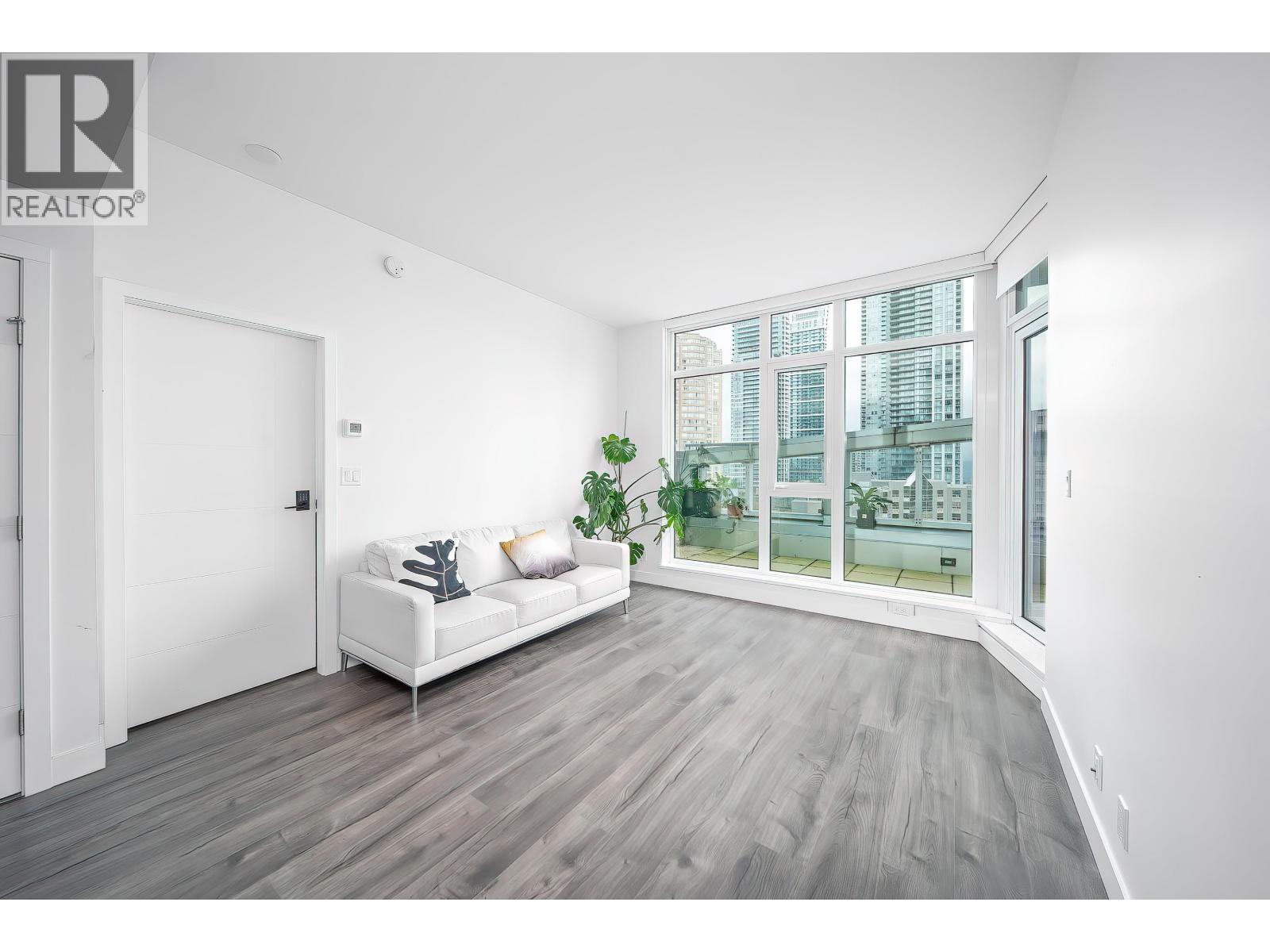 702 4458 Beresford Street, Burnaby, British Columbia  V5H 0J1 - Photo 8 - R3114423