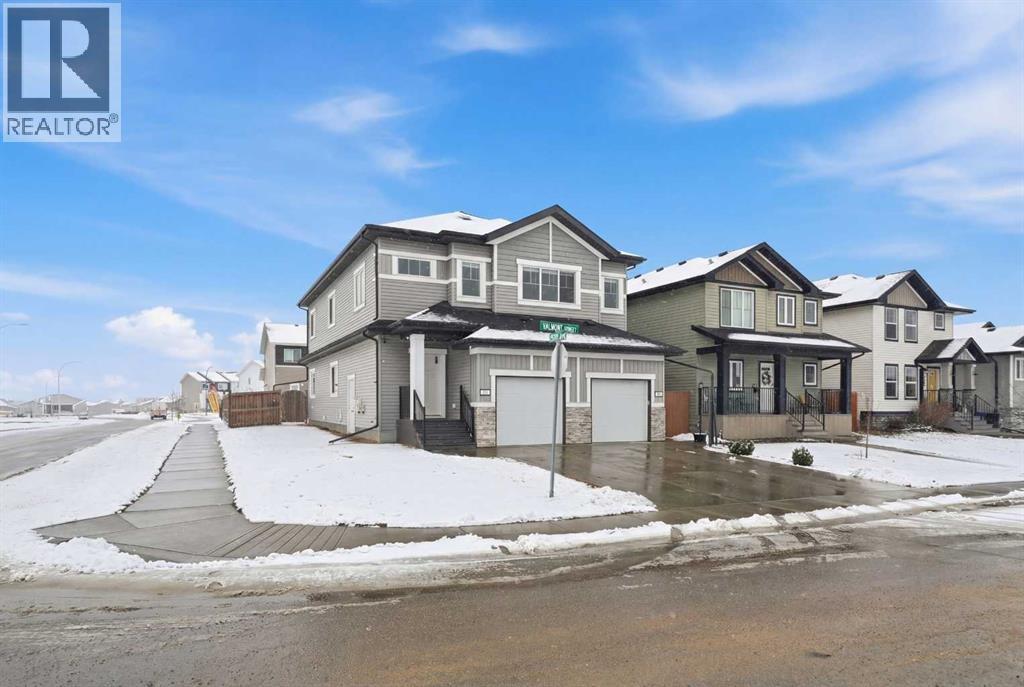 A & B, 58 Valmont Street, Blackfalds, Alberta  T4M 0L2 - Photo 3 - A2298808