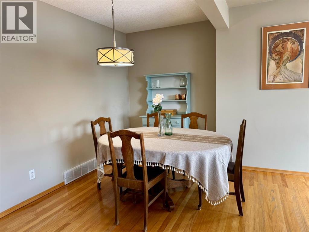 131 Patina Rise SW, Calgary, Alberta  T3H 3R5 - Photo 9 - A2302251