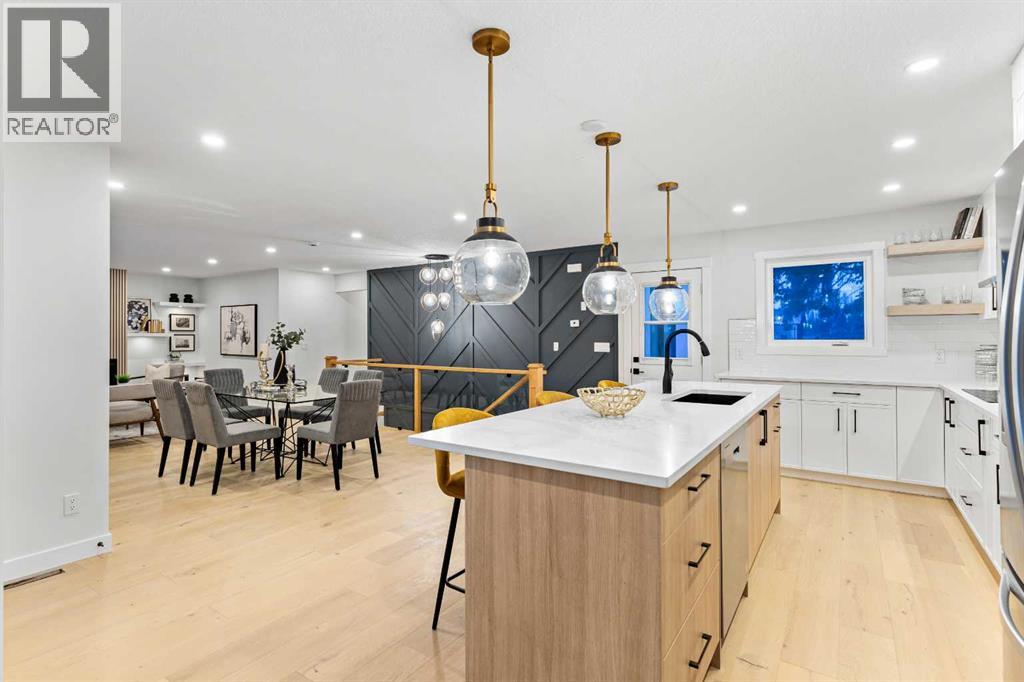 1731 111 Avenue SW, Calgary, Alberta  T2W 1R6 - Photo 7 - A2303259