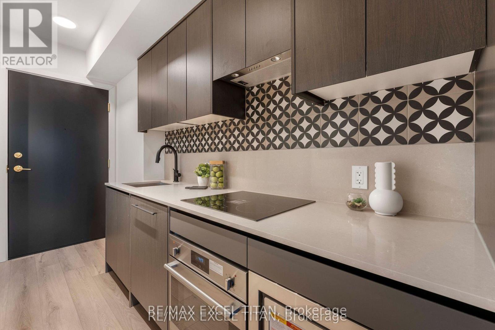 612 - 5 Lakeview Avenue, Toronto, Ontario  M6J 0H3 - Photo 10 - C13044820