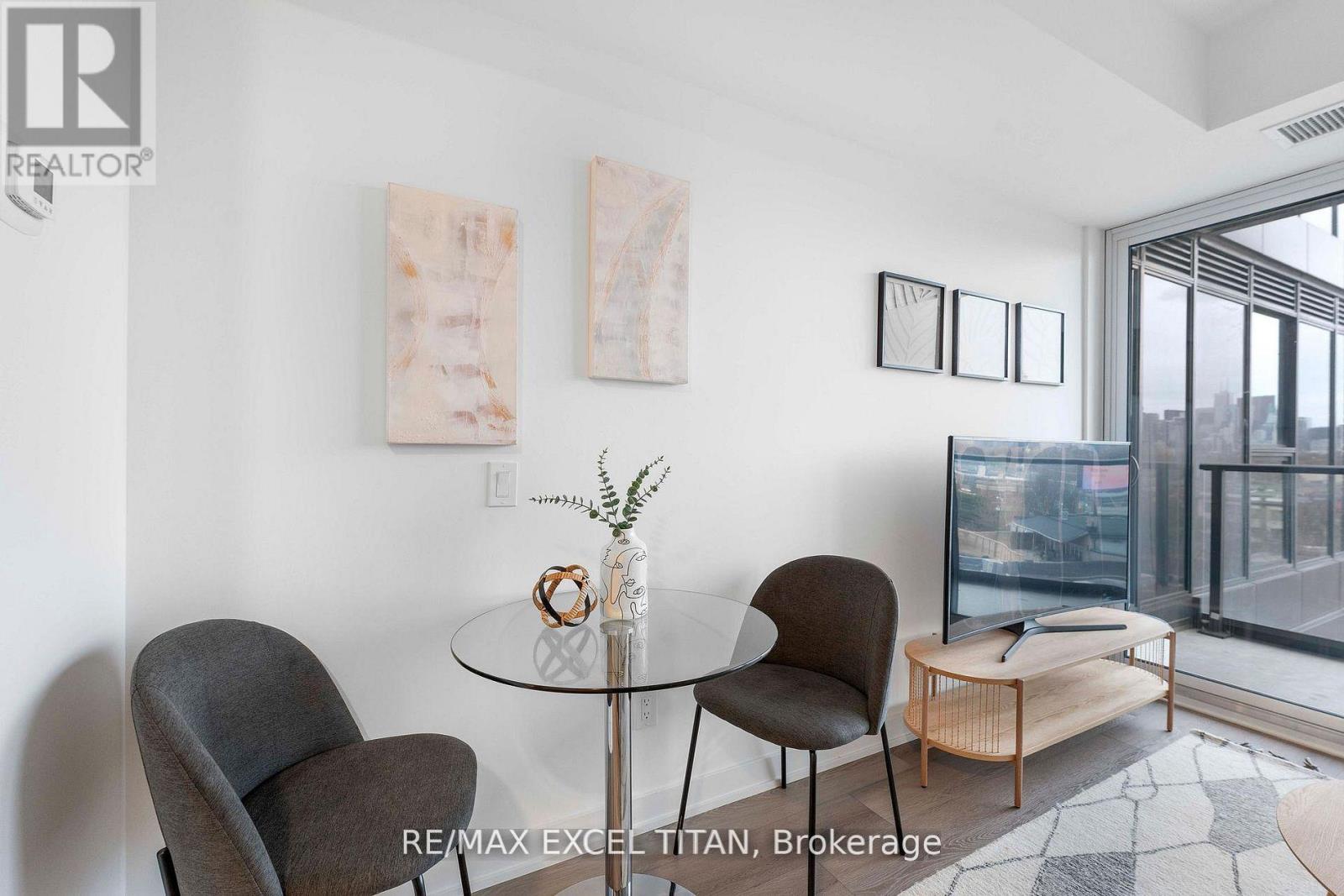 612 - 5 Lakeview Avenue, Toronto, Ontario  M6J 0H3 - Photo 16 - C13044820