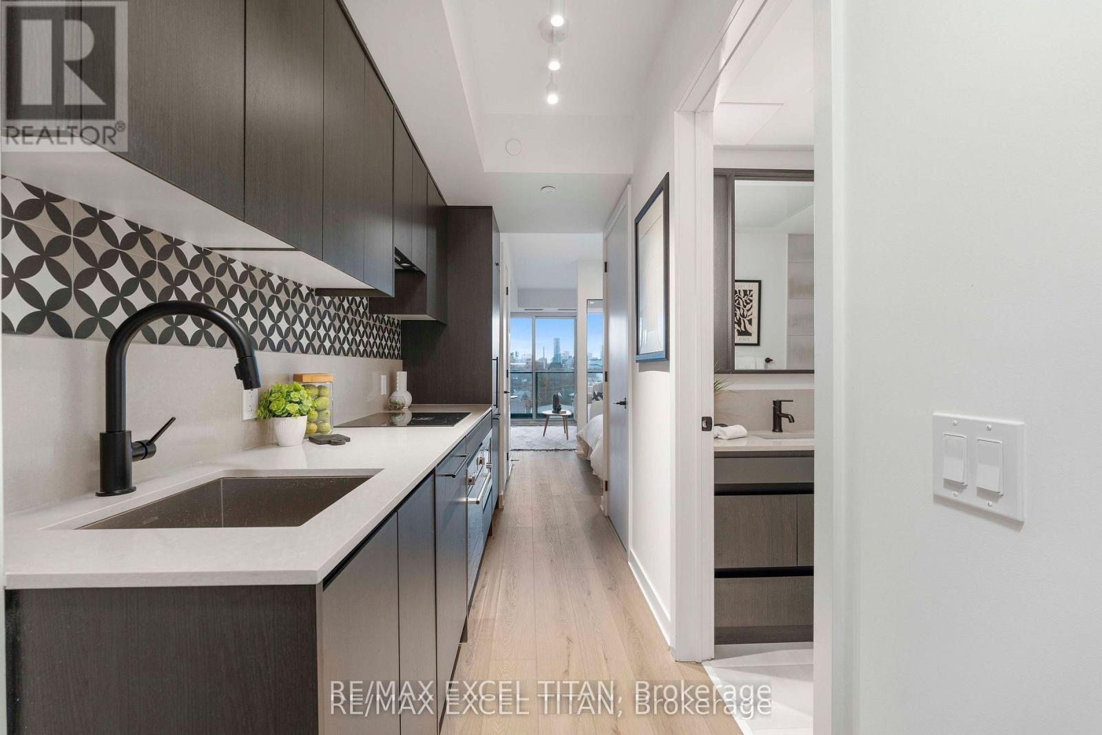 612 - 5 Lakeview Avenue, Toronto, Ontario  M6J 0H3 - Photo 7 - C13044820