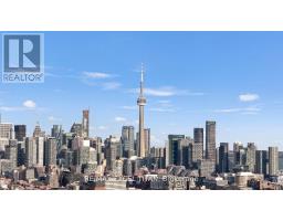 612 - 5 LAKEVIEW AVENUE, Toronto, Ontario