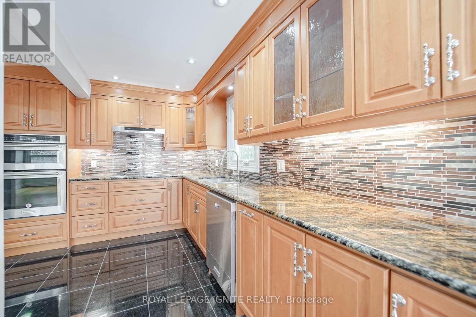 165 Clonmore Drive, Toronto, Ontario  M1N 1X9 - Photo 18 - E13044818