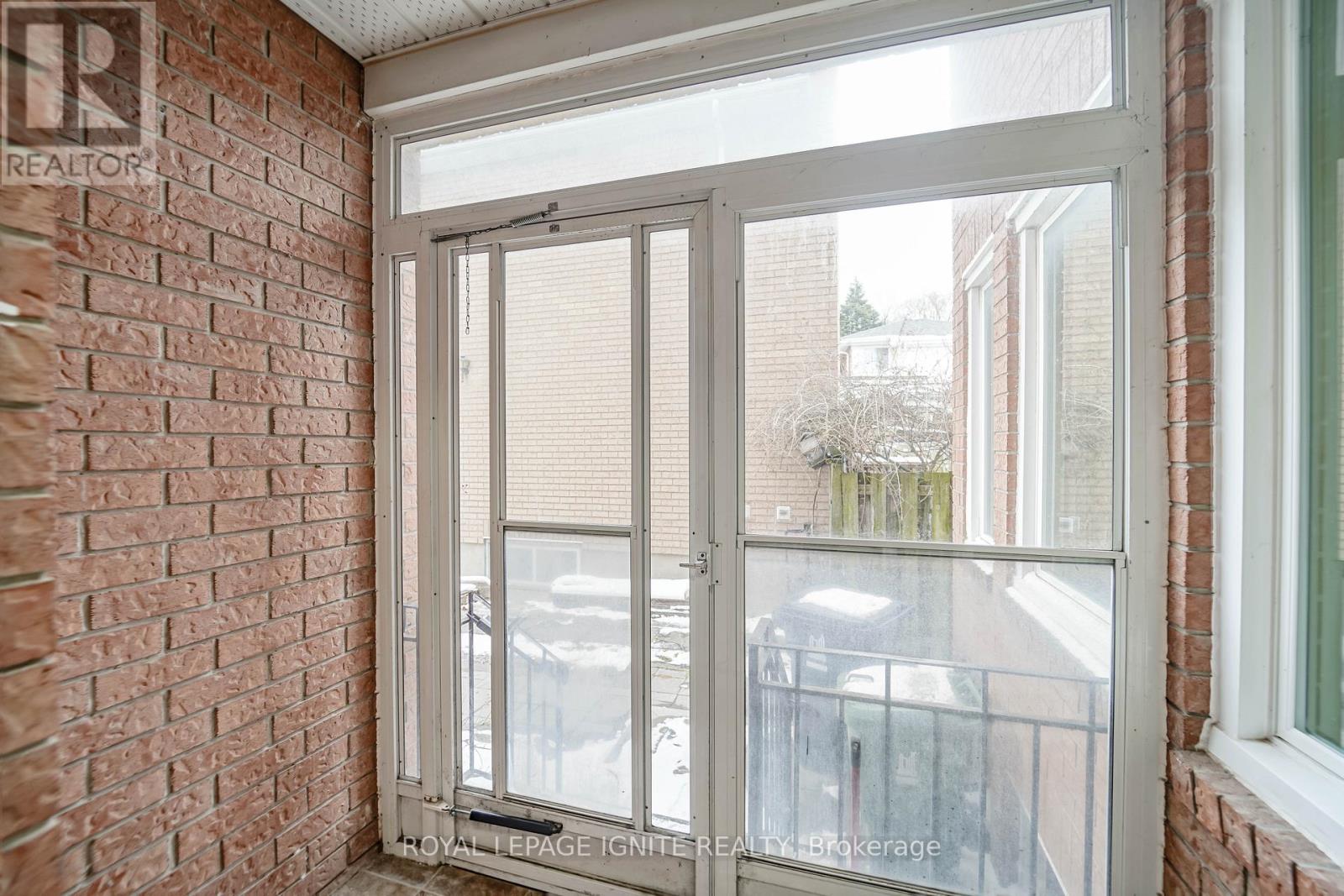 165 Clonmore Drive, Toronto, Ontario  M1N 1X9 - Photo 4 - E13044818