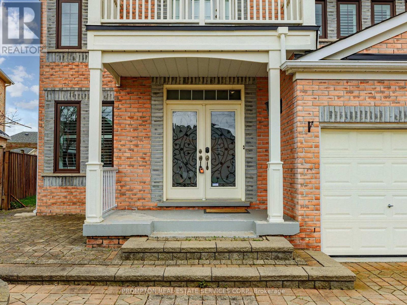 18 Bridleford Court, Markham, Ontario  L3P 7Z2 - Photo 3 - N13044774