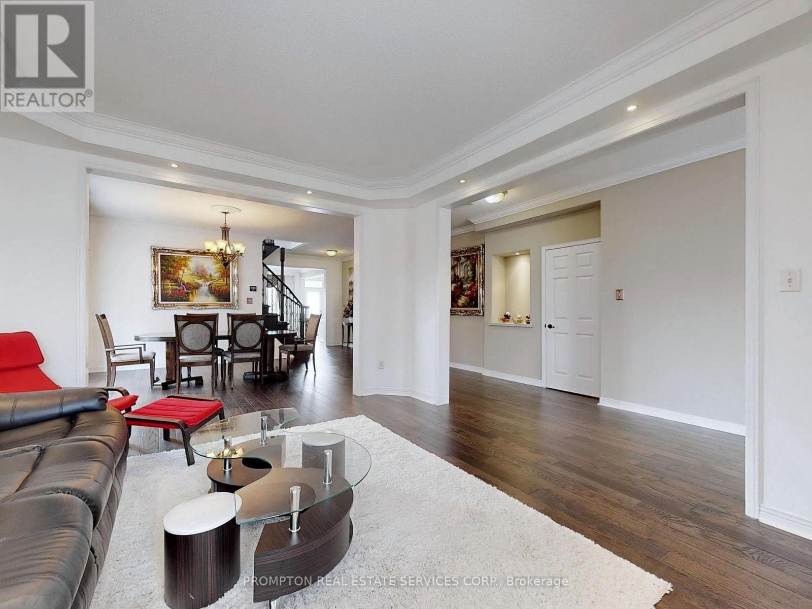 18 Bridleford Court, Markham, Ontario  L3P 7Z2 - Photo 6 - N13044774