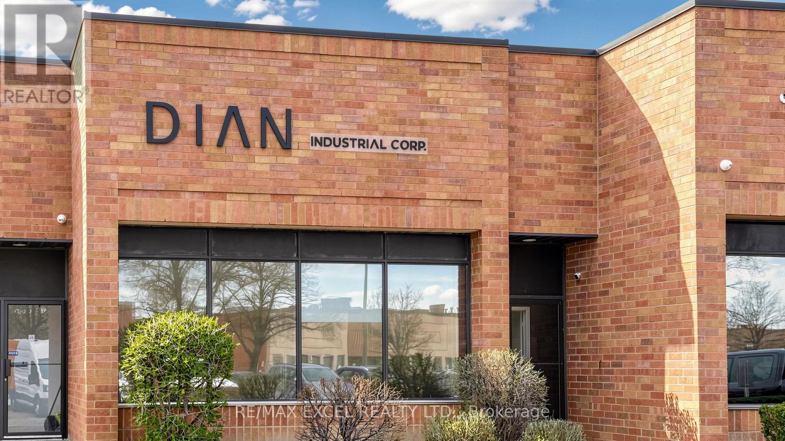 7 - 91 Fernstaff Court, Vaughan, Ontario  L4K 3L9 - Photo 3 - N13044782