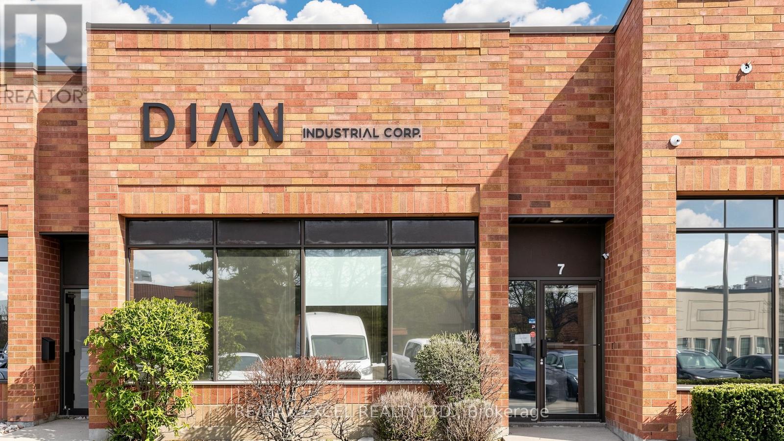 7 - 91 Fernstaff Court, Vaughan, Ontario  L4K 3L9 - Photo 4 - N13044782