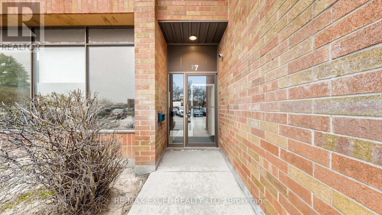7 - 91 Fernstaff Court, Vaughan, Ontario  L4K 3L9 - Photo 6 - N13044782