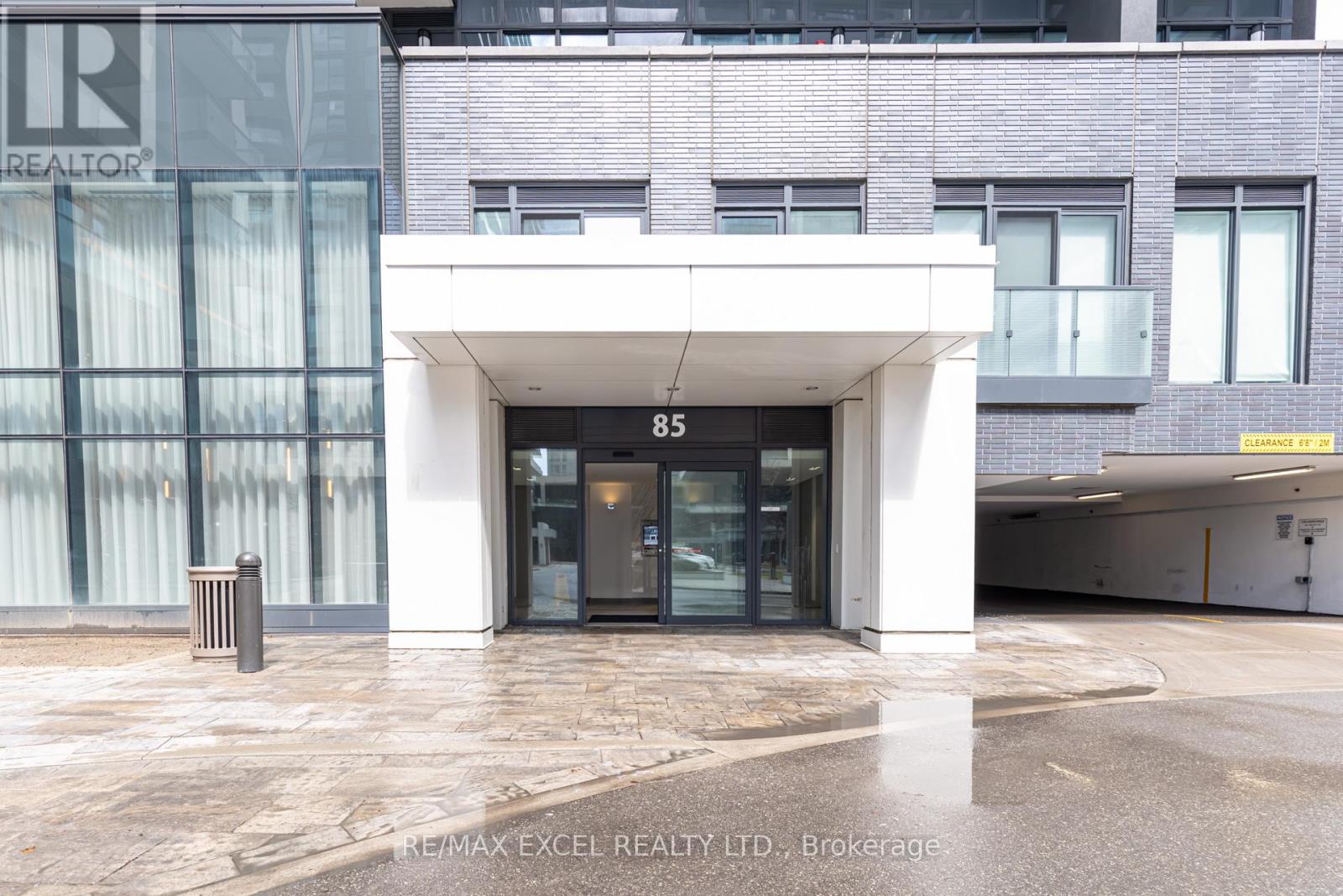 1006 - 85 Oneida Crescent, Richmond Hill, Ontario  L4B 0H4 - Photo 2 - N13044832