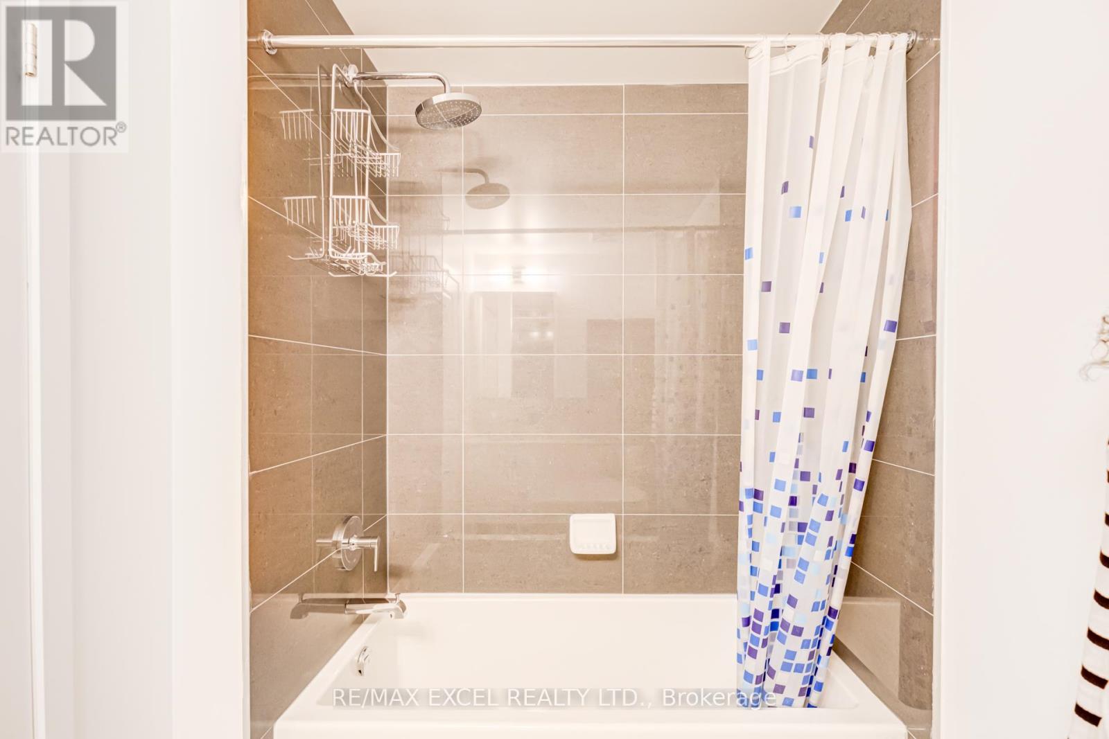 1006 - 85 Oneida Crescent, Richmond Hill, Ontario  L4B 0H4 - Photo 8 - N13044832