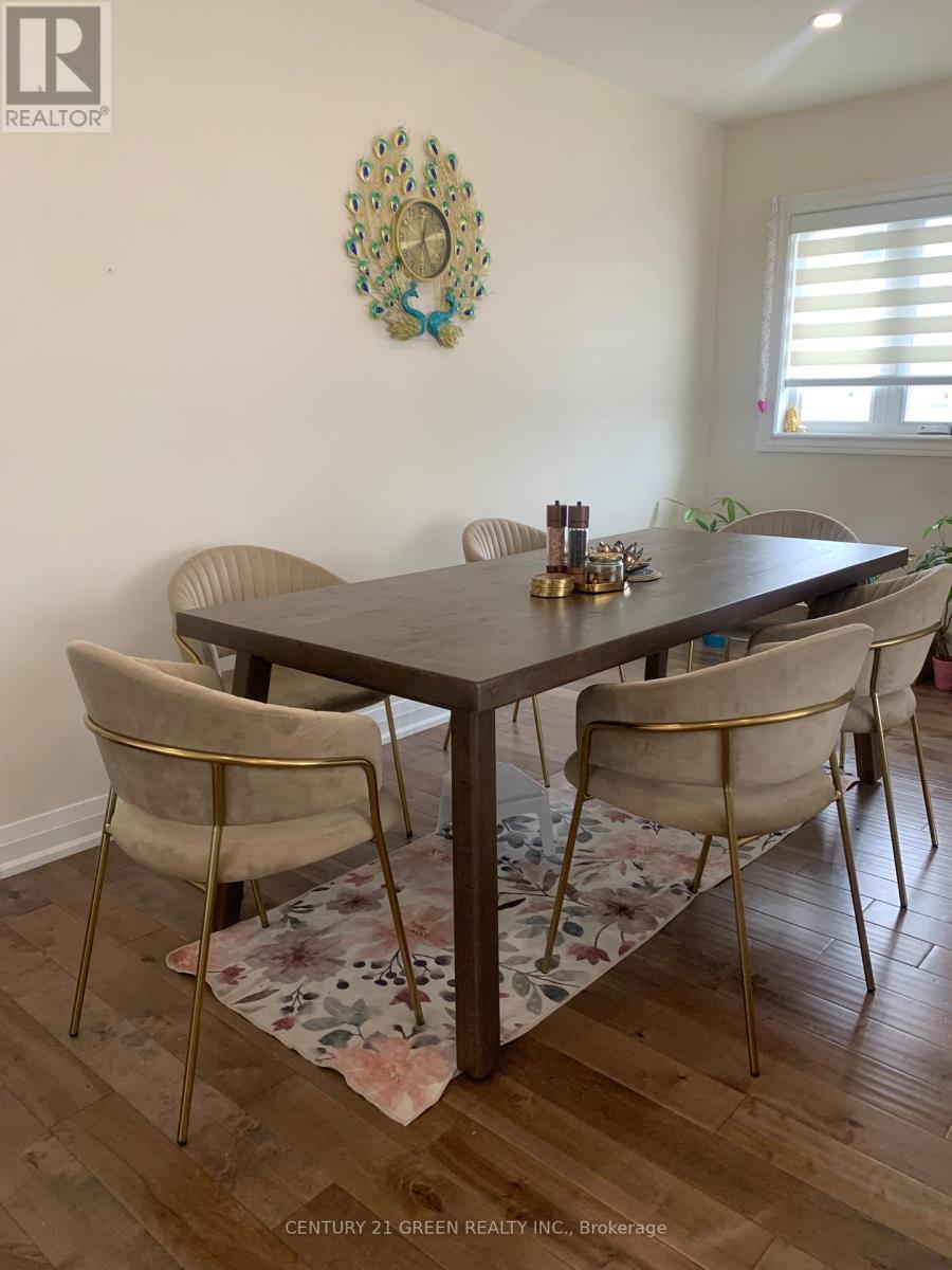 28 Parkway Avenue, Brampton, Ontario  L6X 2G4 - Photo 11 - W13037336