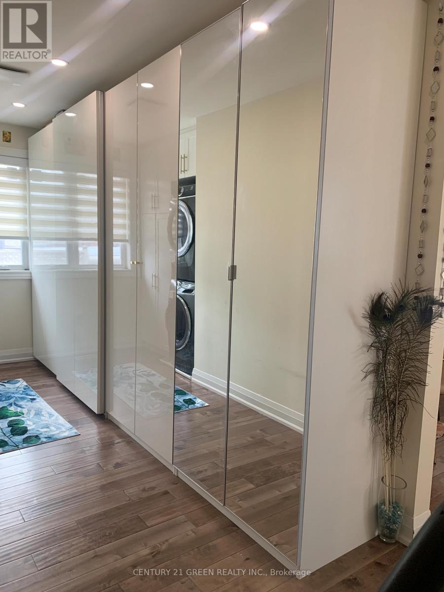 28 Parkway Avenue, Brampton, Ontario  L6X 2G4 - Photo 22 - W13037336