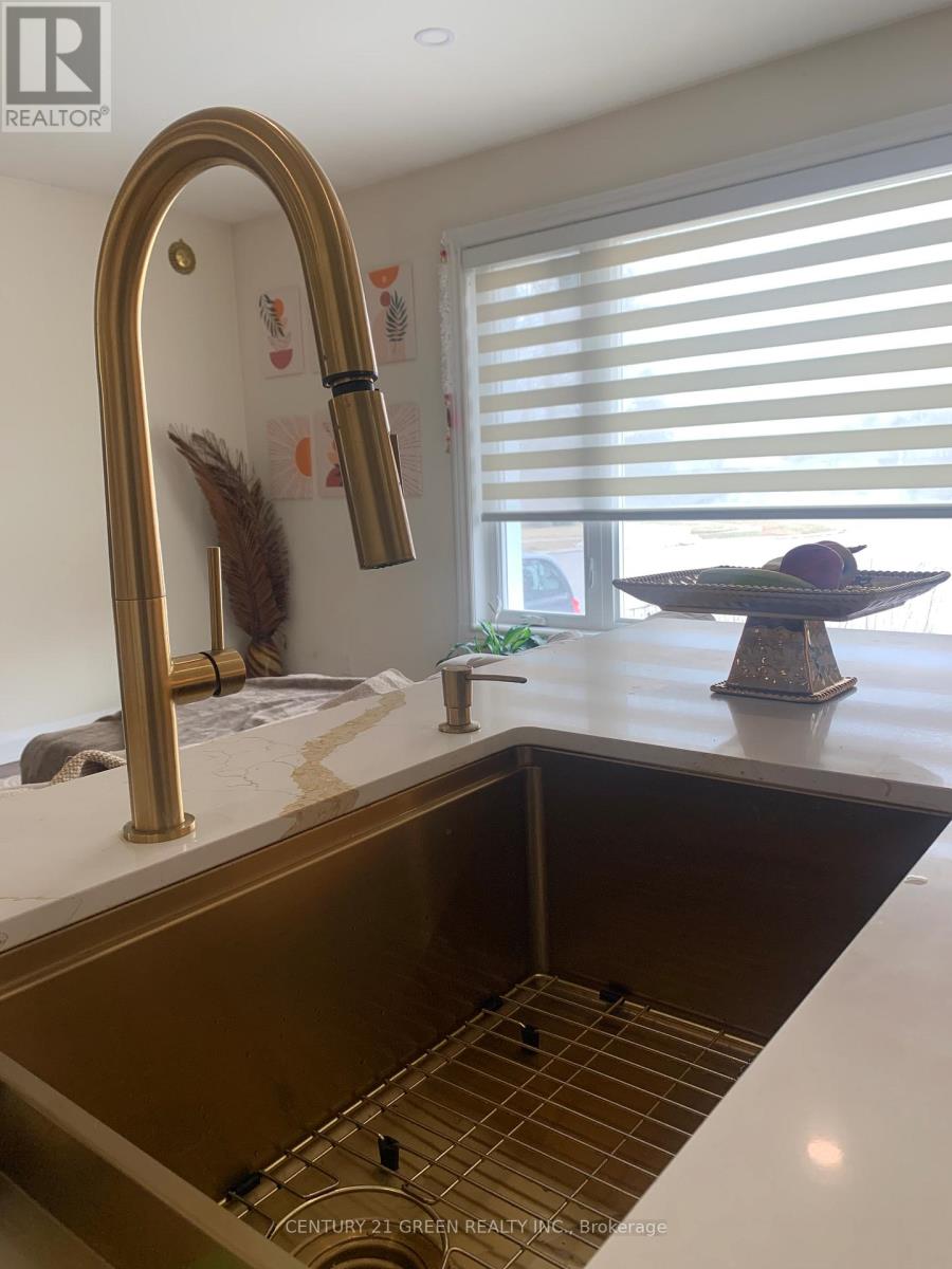 28 Parkway Avenue, Brampton, Ontario  L6X 2G4 - Photo 23 - W13037336