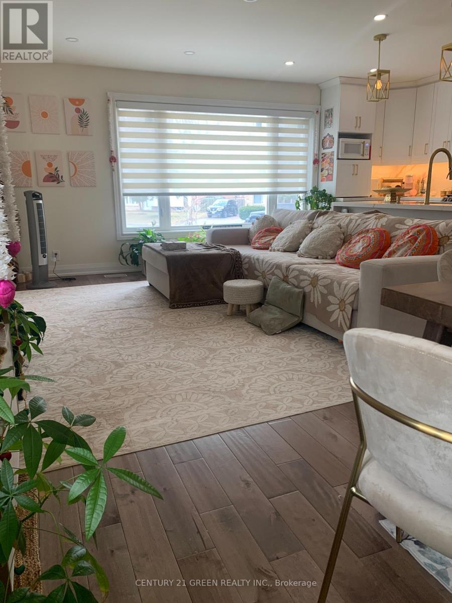 28 Parkway Avenue, Brampton, Ontario  L6X 2G4 - Photo 13 - W13037336