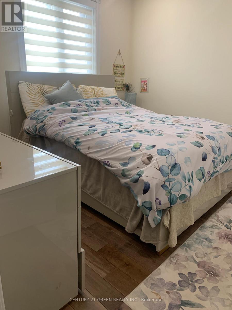 28 Parkway Avenue, Brampton, Ontario  L6X 2G4 - Photo 24 - W13037336