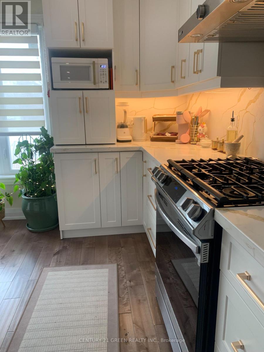 28 Parkway Avenue, Brampton, Ontario  L6X 2G4 - Photo 10 - W13037336