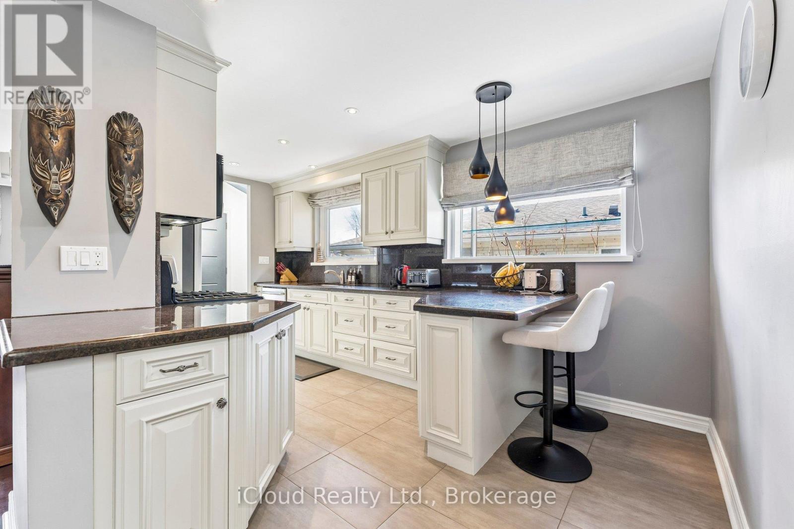 43 Ferndale Crescent, Brampton, Ontario  L6W 1G1 - Photo 14 - W13041332