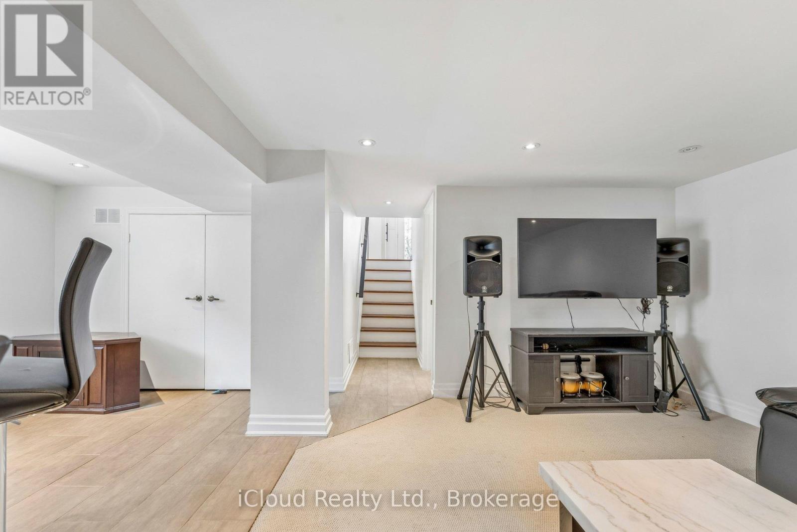 43 Ferndale Crescent, Brampton, Ontario  L6W 1G1 - Photo 31 - W13041332