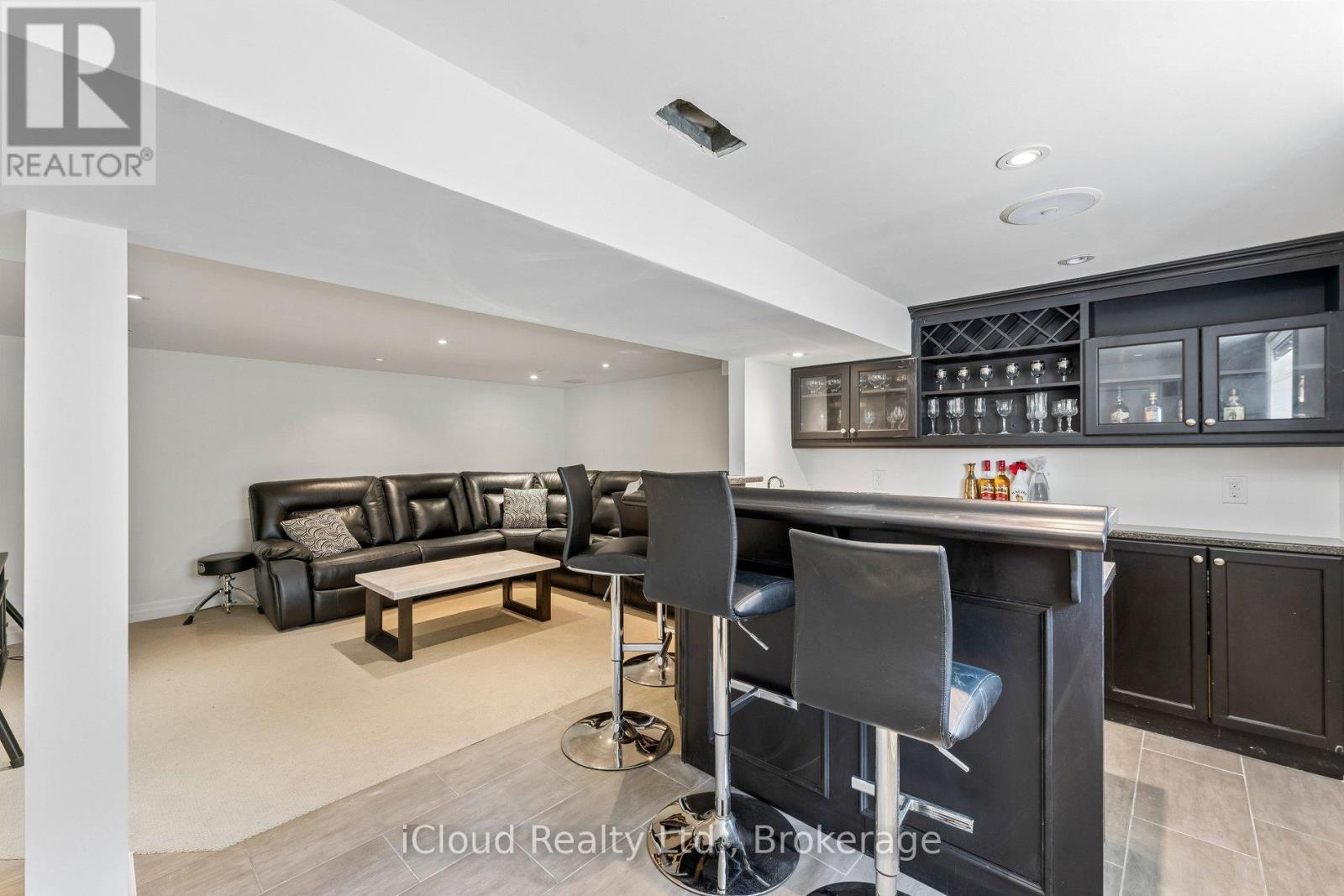 43 Ferndale Crescent, Brampton, Ontario  L6W 1G1 - Photo 35 - W13041332