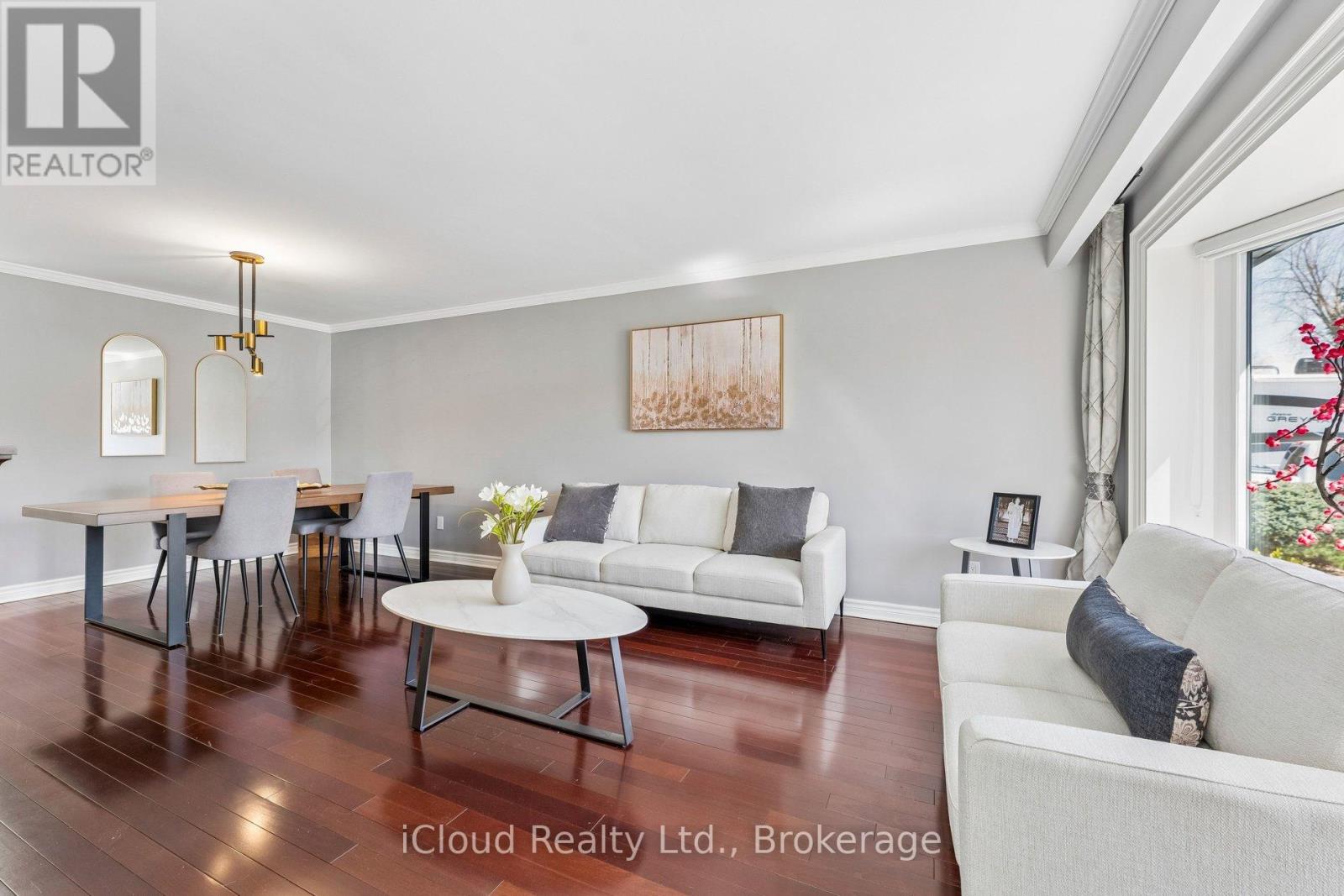 43 Ferndale Crescent, Brampton, Ontario  L6W 1G1 - Photo 8 - W13041332