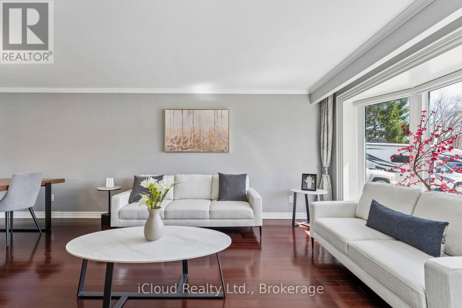 43 Ferndale Crescent, Brampton, Ontario  L6W 1G1 - Photo 9 - W13041332