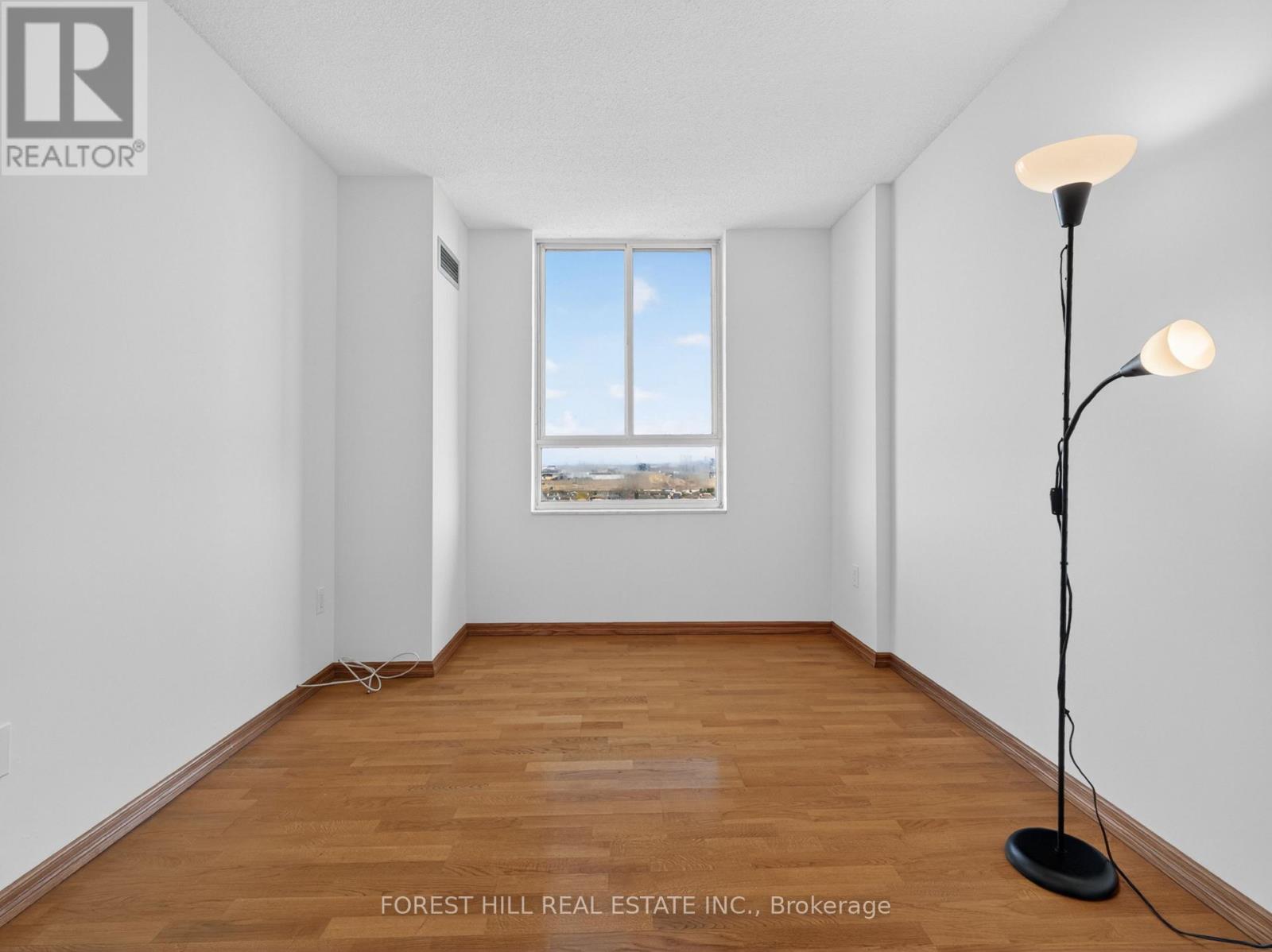 1201 - 100 County Court Boulevard, Brampton, Ontario  L6W 3X1 - Photo 18 - W13043662