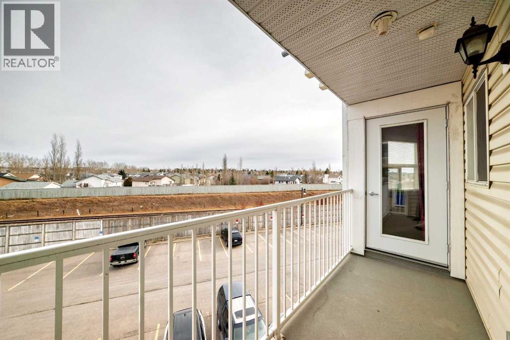 2315, 700 Willowbrook Road NW, Airdrie, Alberta  T2B 2B7 - Photo 7 - A2269609