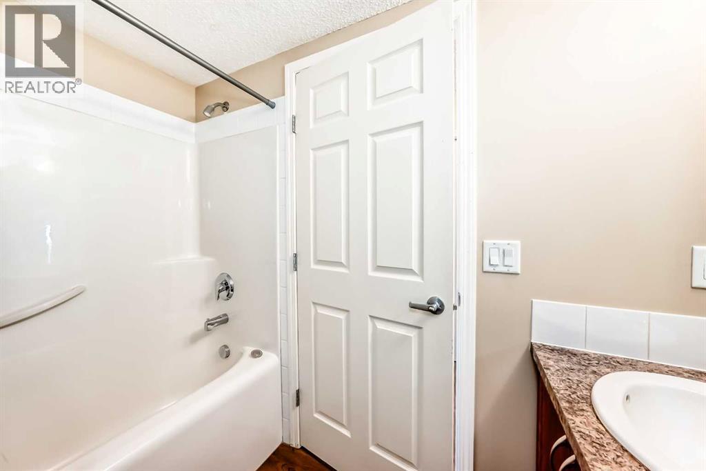 2315, 700 Willowbrook Road NW, Airdrie, Alberta  T2B 2B7 - Photo 31 - A2269609