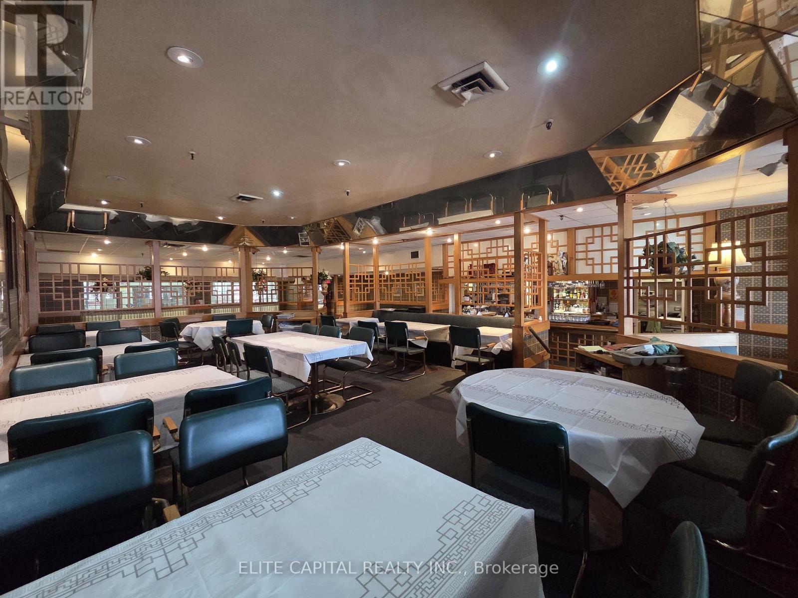 377 BURNHAMTHORPE ROAD E, Mississauga, Ontario