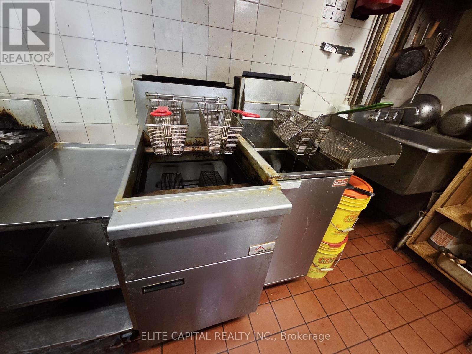 377 Burnhamthorpe Road E, Mississauga, Ontario  L5A 3Y1 - Photo 13 - W13044790