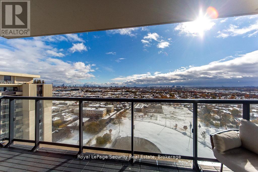 2009 - 1461 Lawrence Avenue W, Toronto, Ontario  M6L 0A6 - Photo 14 - W13044822